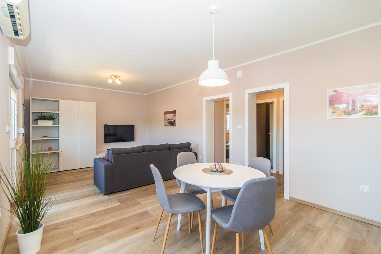Apartment Lili Poreč Eksteriør bilde